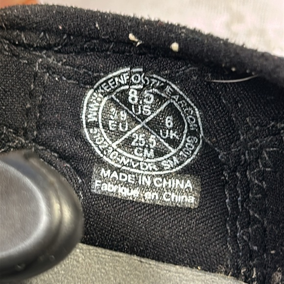 Keen waterproof Newport sandals almost new - Picture 5 of 11